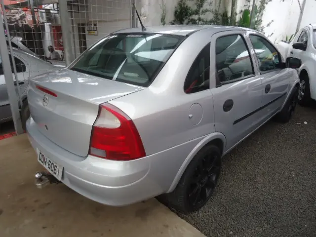 CHEVROLET Corsa Sedan