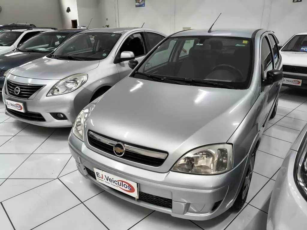 CHEVROLET Corsa Sedan - Foto