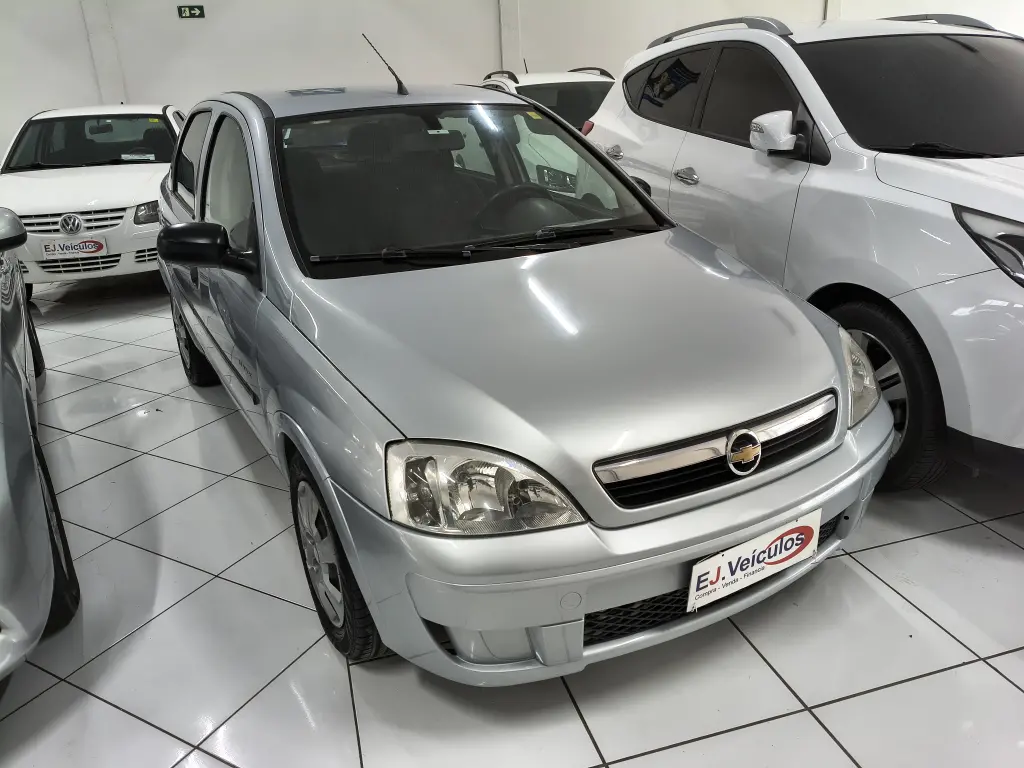 CHEVROLET Corsa Sedan - Foto