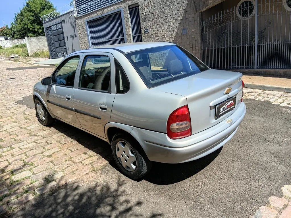 CHEVROLET Corsa Sedan - Foto