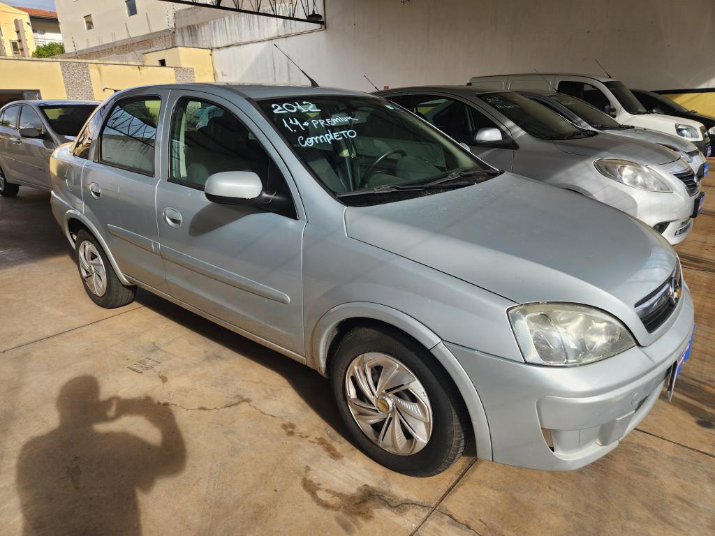 CHEVROLET Corsa Sedan