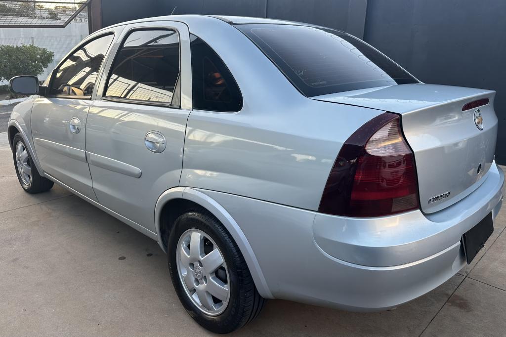 CHEVROLET Corsa Sedan - Foto