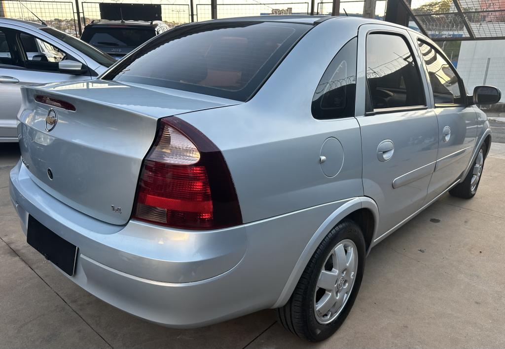 CHEVROLET Corsa Sedan - Foto