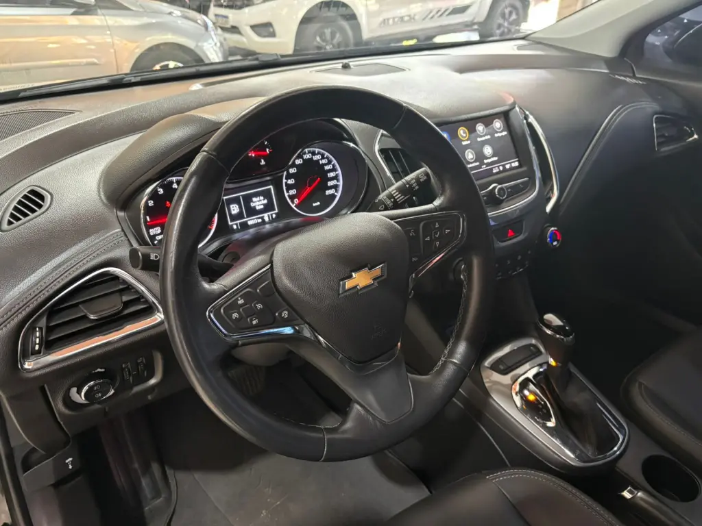 CHEVROLET Cruze Hatch - Foto