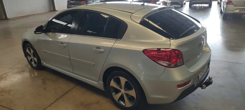 CHEVROLET Cruze Hatch - Foto