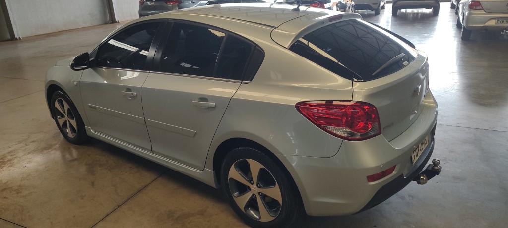 CHEVROLET Cruze Hatch - Foto