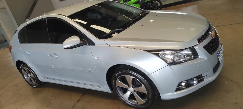 CHEVROLET Cruze Hatch - Foto