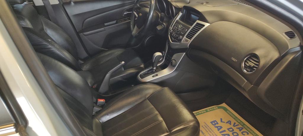 CHEVROLET Cruze Hatch - Foto