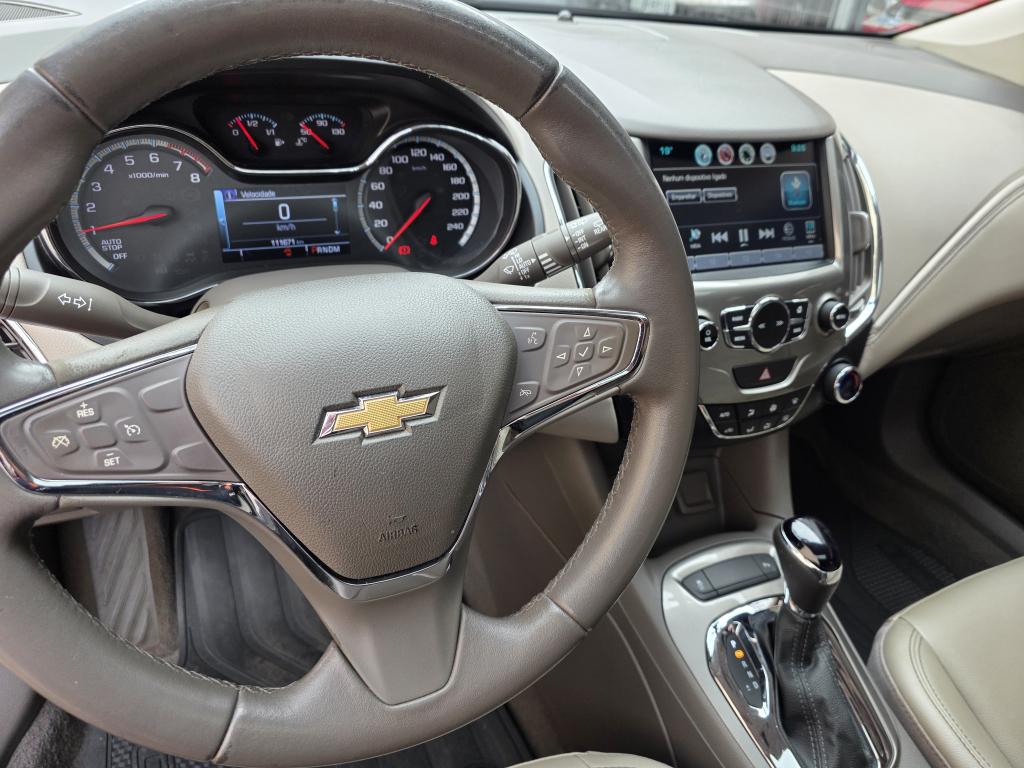 CHEVROLET Cruze Hatch - Foto