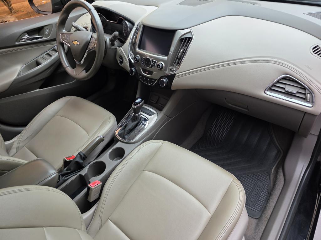 CHEVROLET Cruze Hatch - Foto