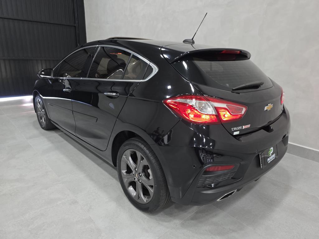 CHEVROLET Cruze Hatch - Foto