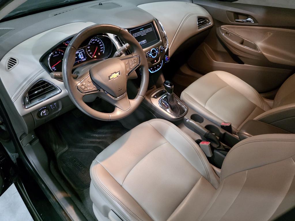CHEVROLET Cruze Hatch - Foto