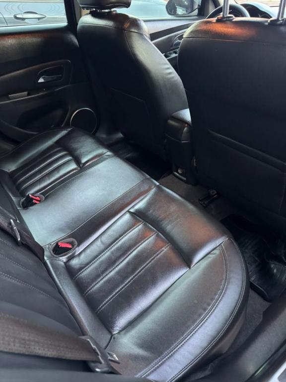 CHEVROLET Cruze Hatch - Foto