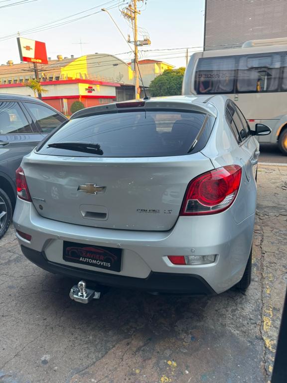 CHEVROLET Cruze Hatch - Foto