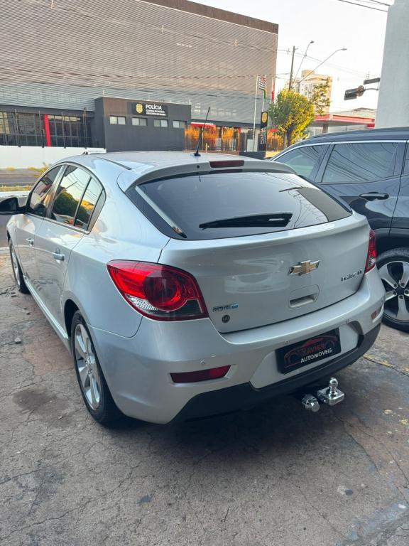 CHEVROLET Cruze Hatch - Foto