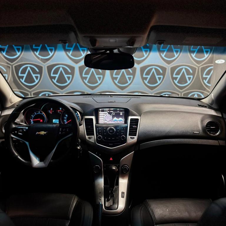 CHEVROLET Cruze Hatch - Foto