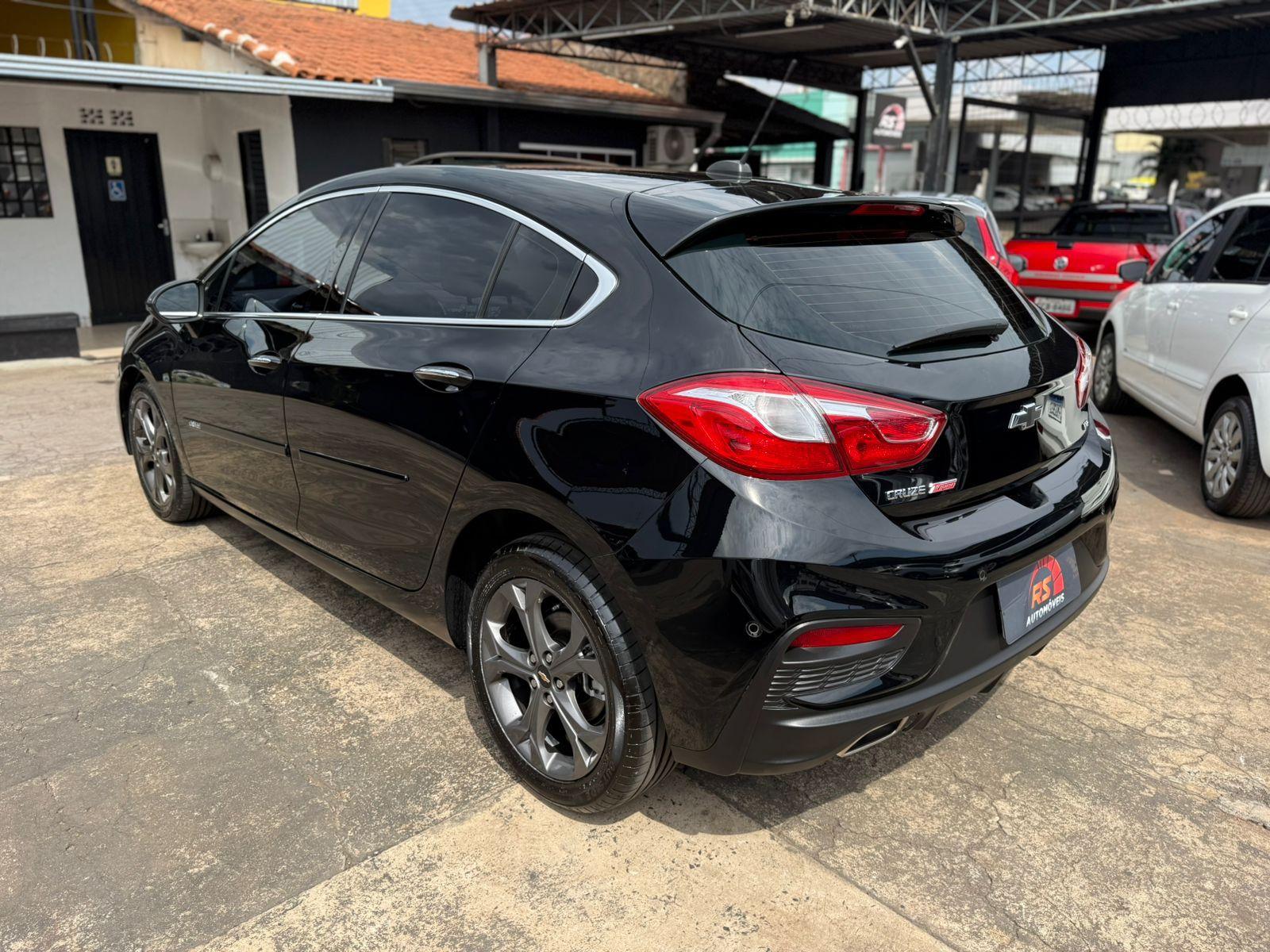 CHEVROLET Cruze Hatch - Foto