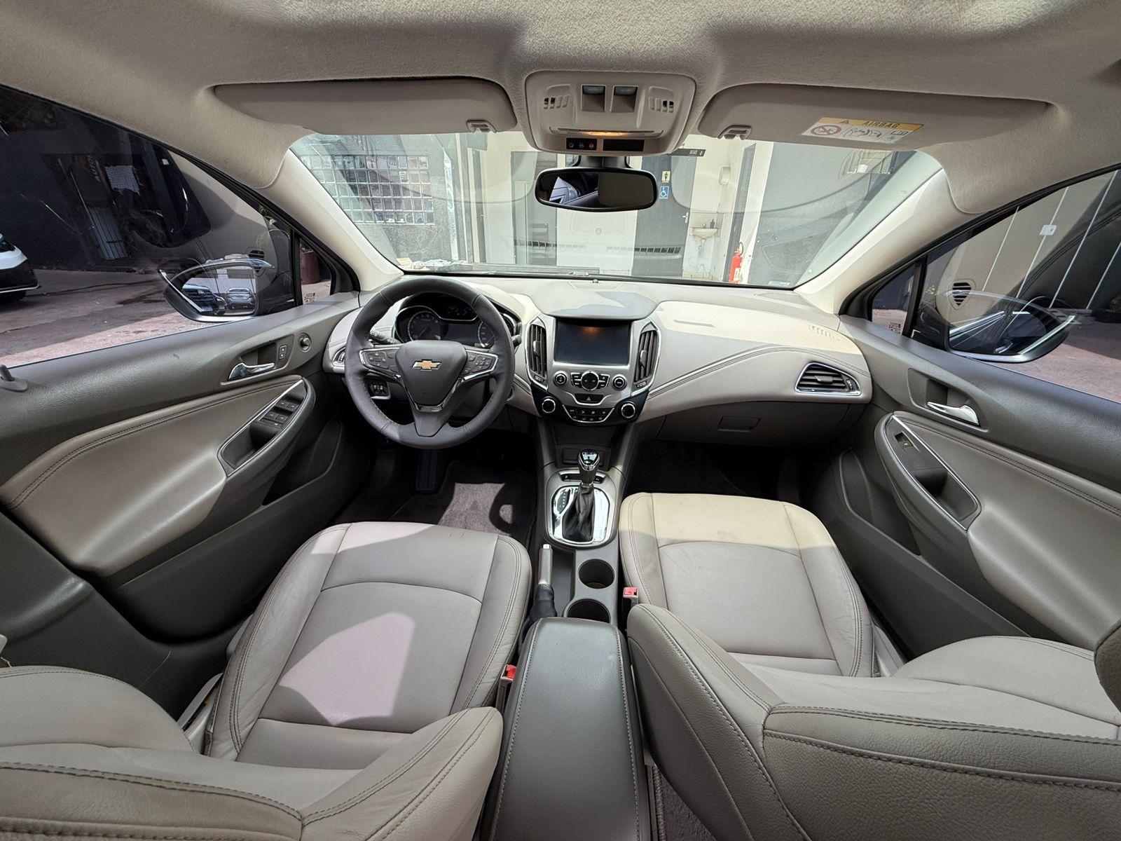 CHEVROLET Cruze Hatch - Foto