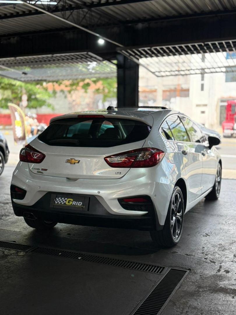 CHEVROLET Cruze Hatch - Foto