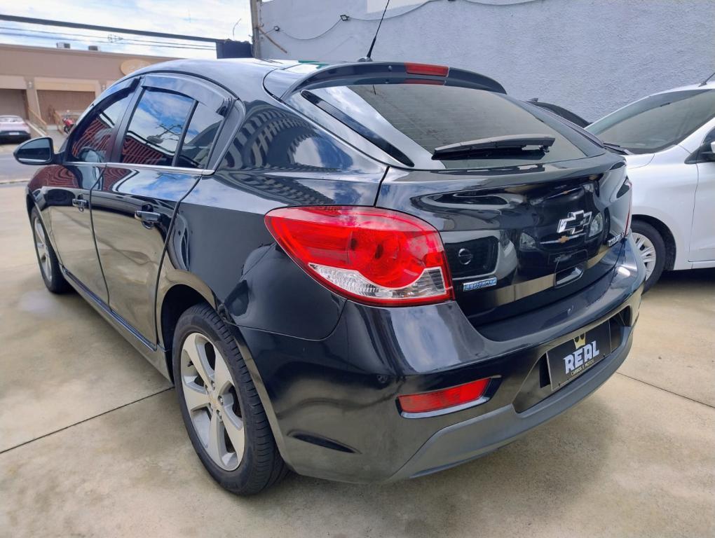 CHEVROLET Cruze Hatch - Foto