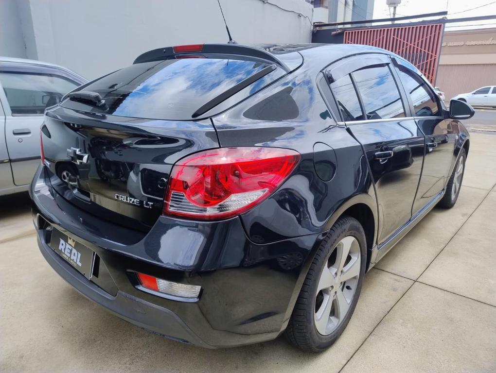 CHEVROLET Cruze Hatch - Foto