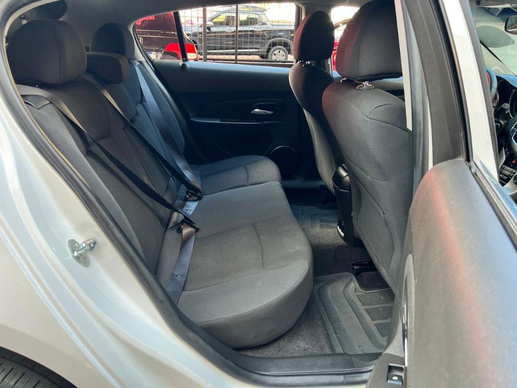 CHEVROLET Cruze Hatch - Foto