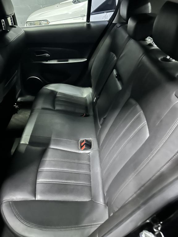 CHEVROLET Cruze Hatch - Foto