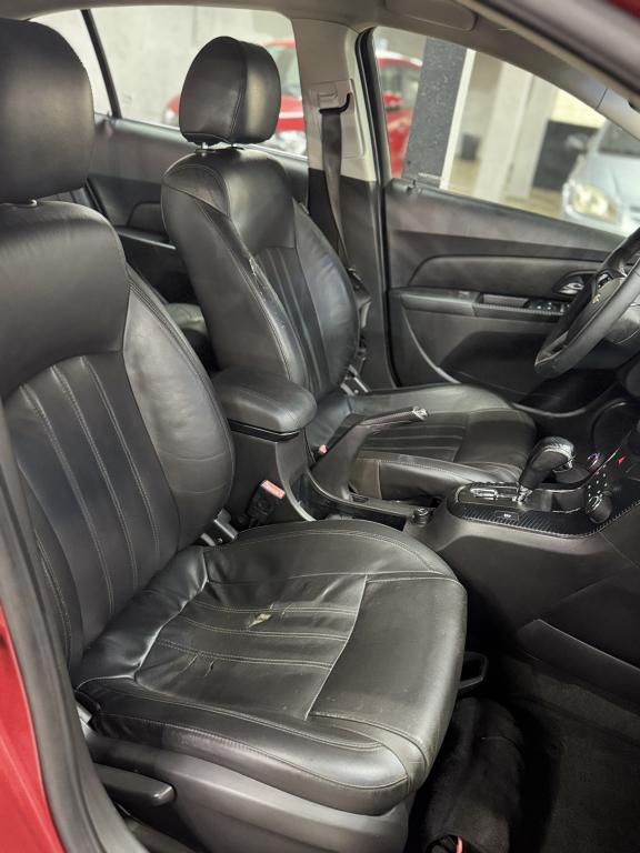 CHEVROLET Cruze Hatch - Foto