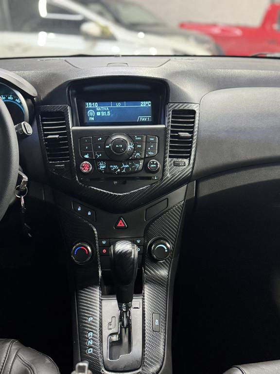 CHEVROLET Cruze Hatch - Foto