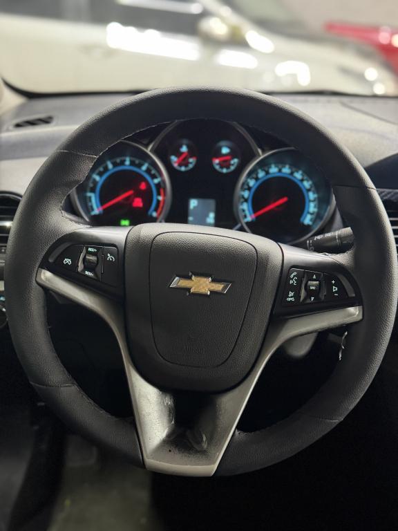 CHEVROLET Cruze Hatch - Foto