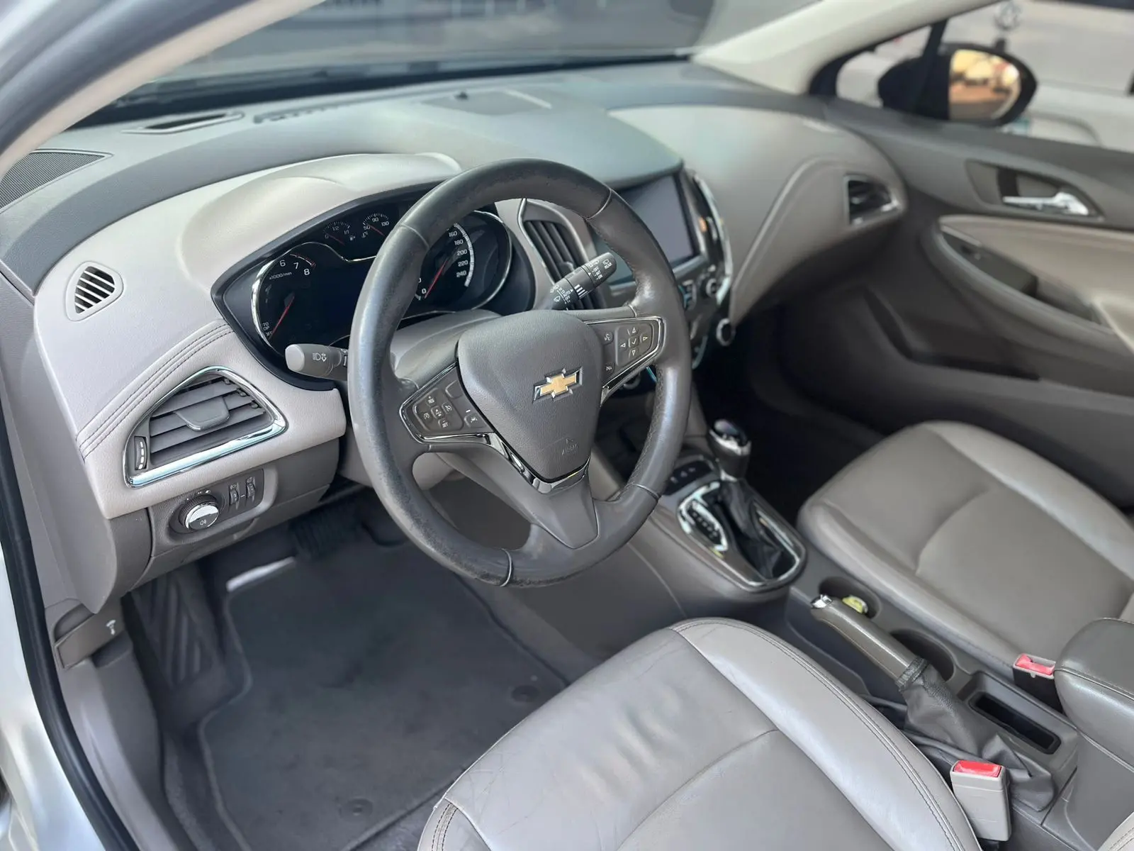 CHEVROLET Cruze Hatch - Foto