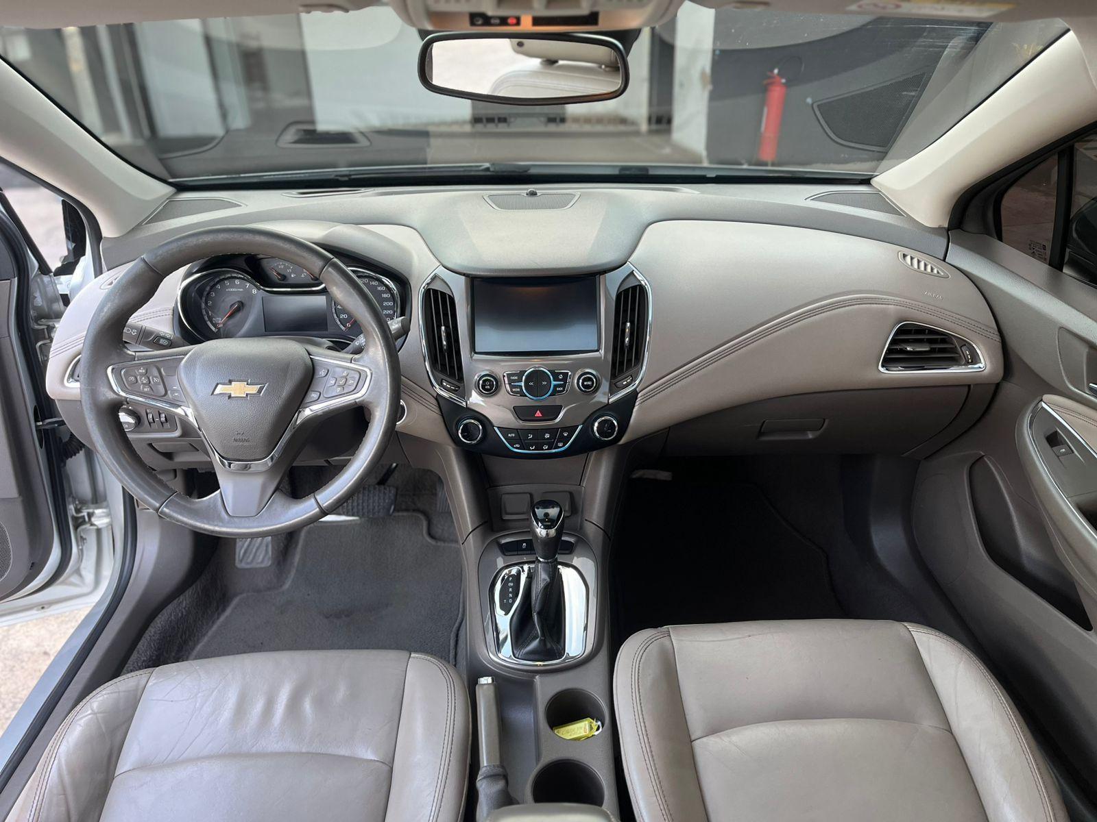 CHEVROLET Cruze Hatch - Foto