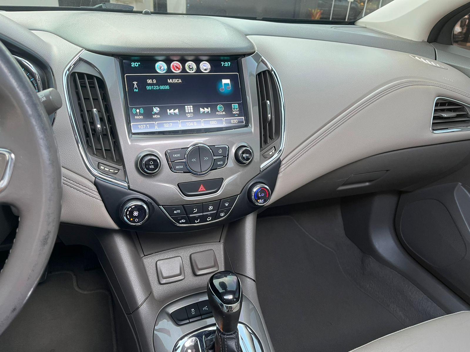 CHEVROLET Cruze Hatch - Foto