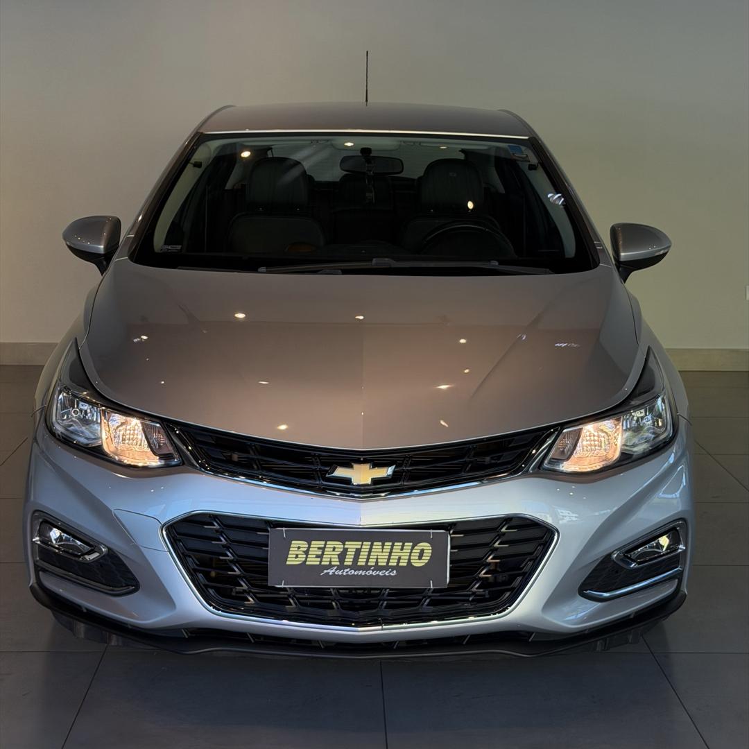 CHEVROLET Cruze Hatch - Foto