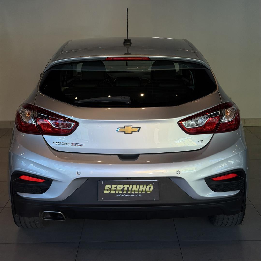 CHEVROLET Cruze Hatch - Foto