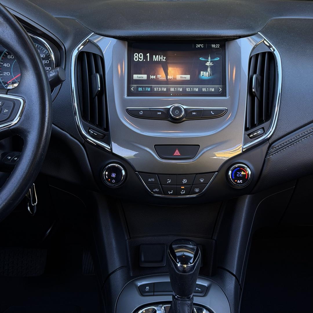 CHEVROLET Cruze Hatch - Foto