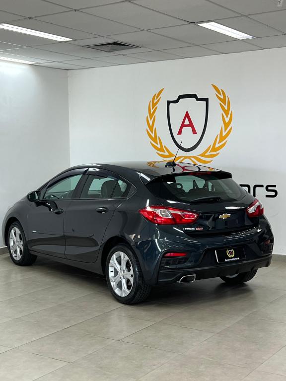 CHEVROLET Cruze Hatch - Foto