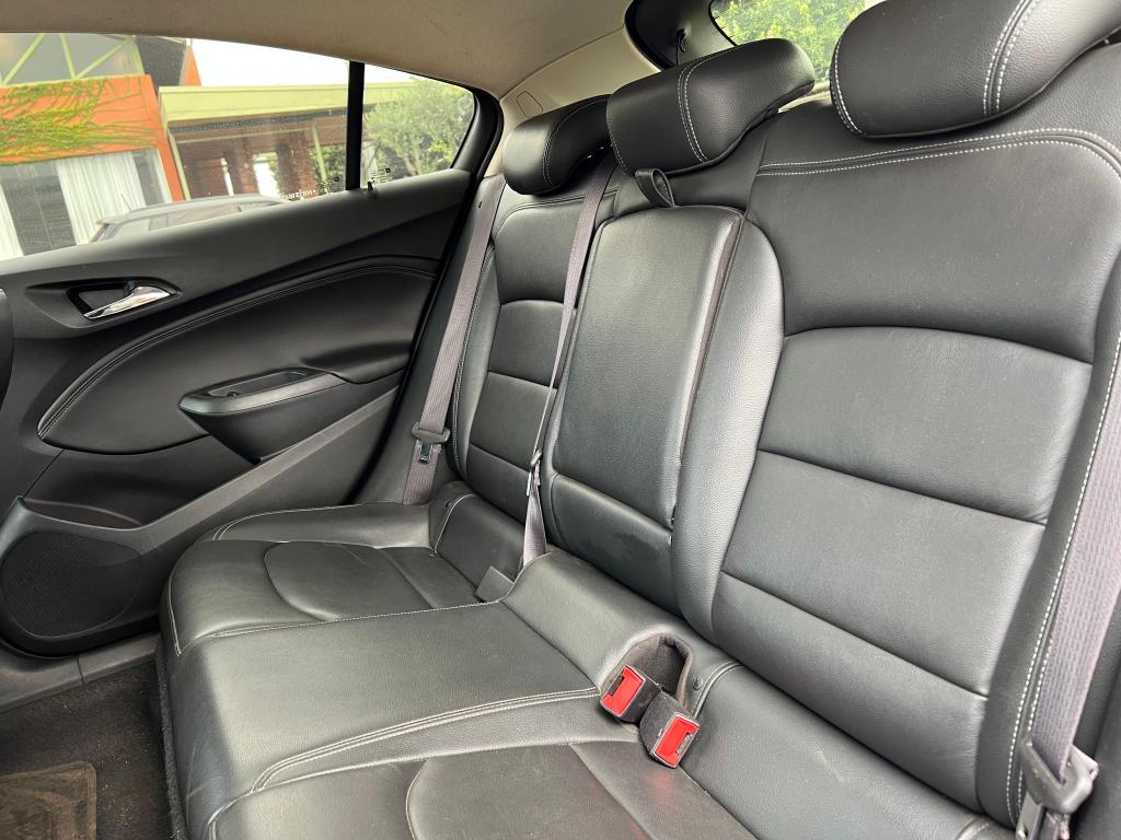 CHEVROLET Cruze Hatch - Foto