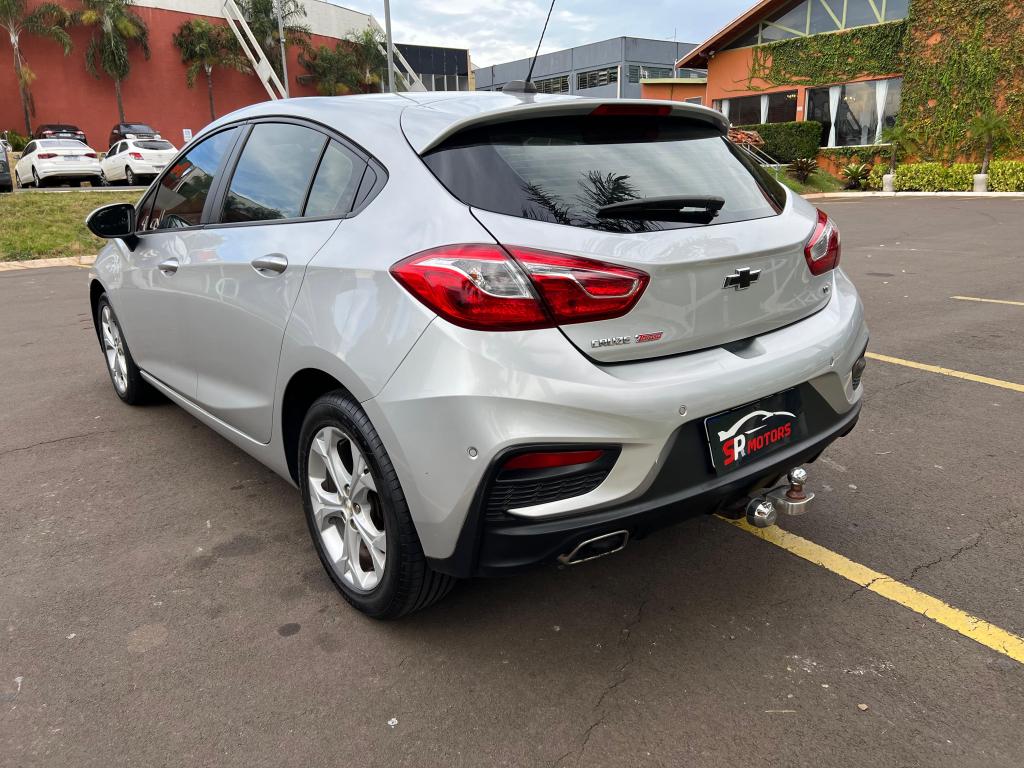 CHEVROLET Cruze Hatch - Foto