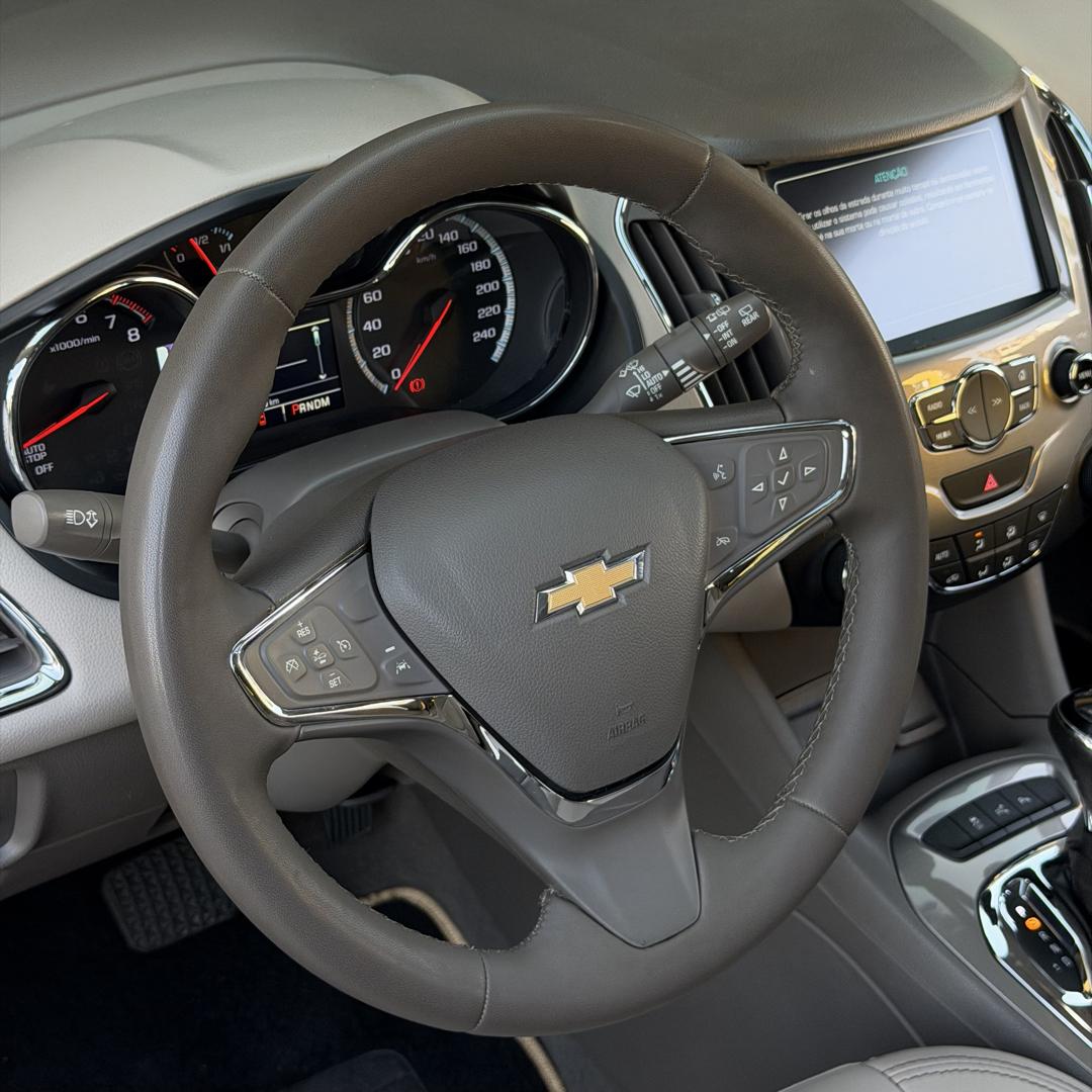 CHEVROLET Cruze Hatch - Foto