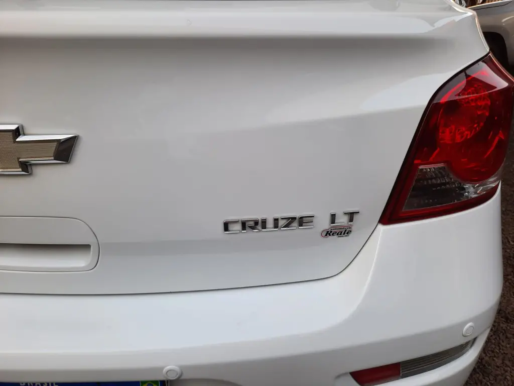 CHEVROLET Cruze Hatch - Foto