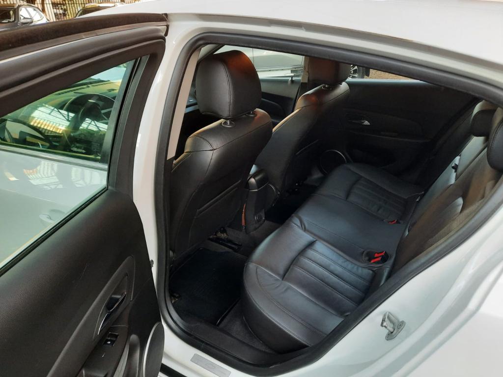 CHEVROLET Cruze Hatch - Foto