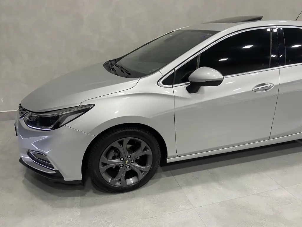 CHEVROLET Cruze Hatch - Foto