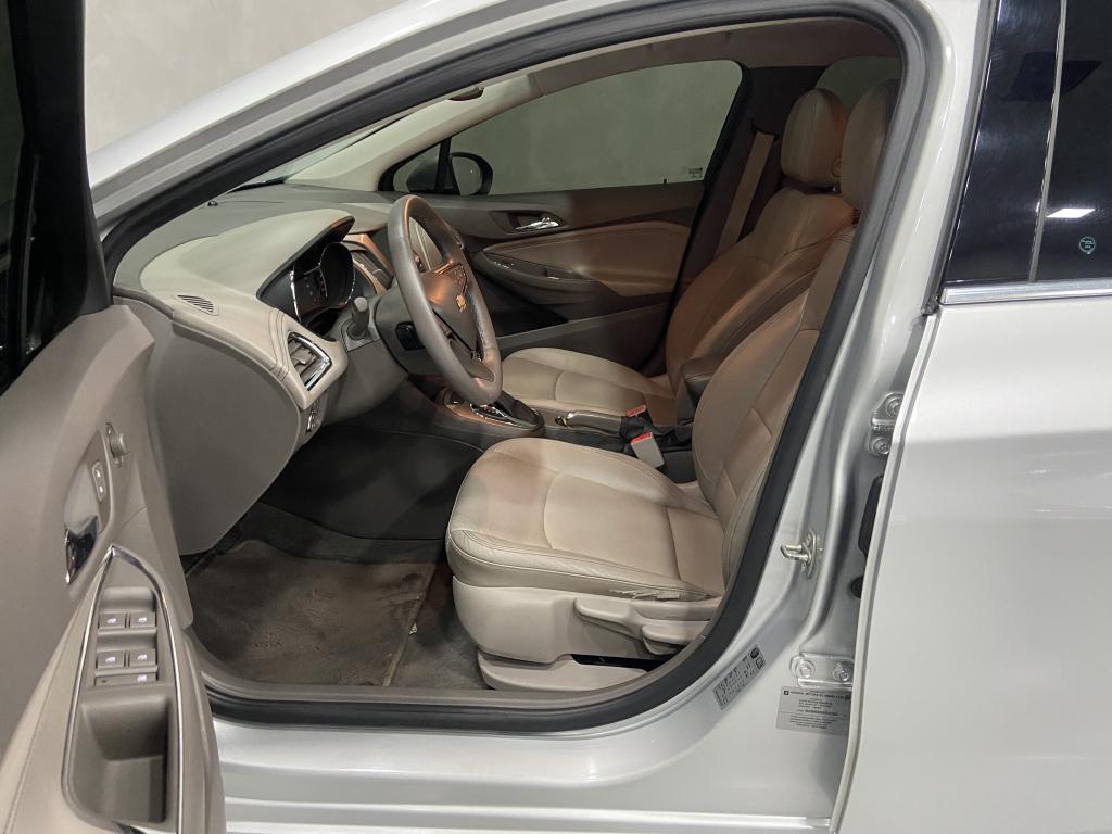 CHEVROLET Cruze Hatch - Foto