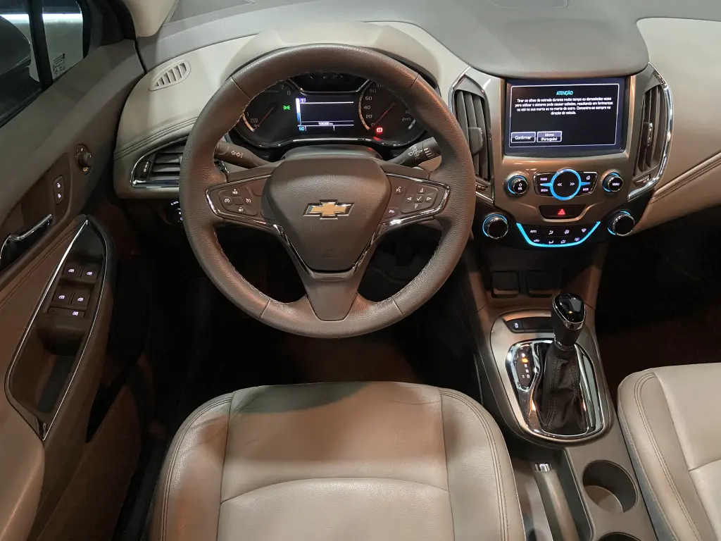 CHEVROLET Cruze Hatch - Foto