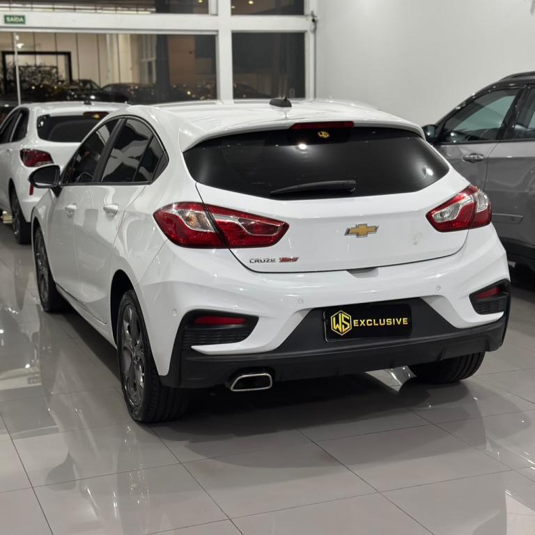 CHEVROLET Cruze Hatch - Foto