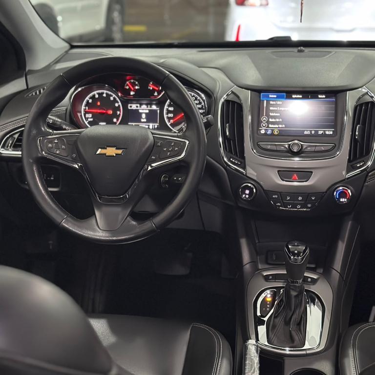 CHEVROLET Cruze Hatch - Foto