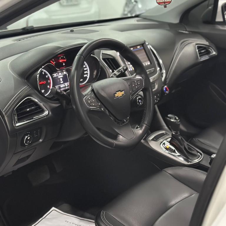 CHEVROLET Cruze Hatch - Foto