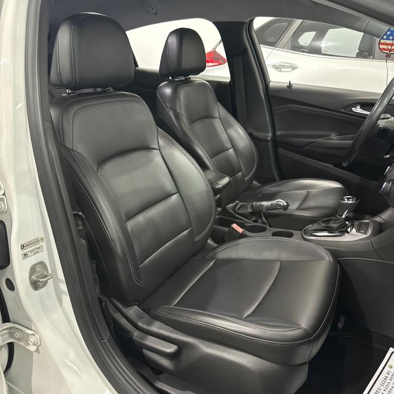 CHEVROLET Cruze Hatch - Foto