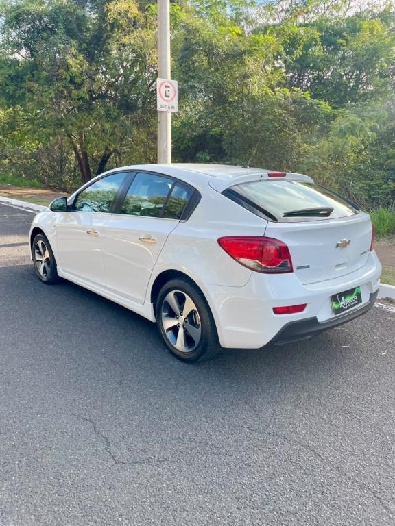 CHEVROLET Cruze Hatch - Foto